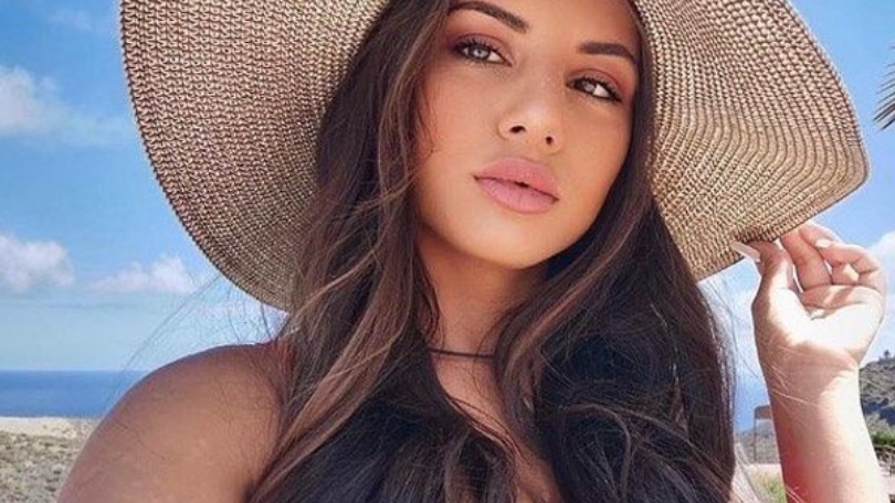 Love Island-Sebastiana over haar liposuctie: “Ongelukkig, fors aangekomen” (foto’s)