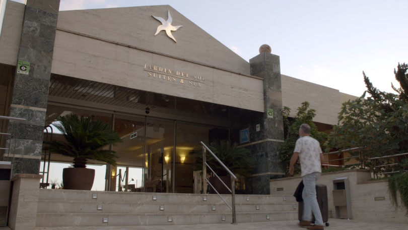 Astrid Sander hotel Married at First Sight