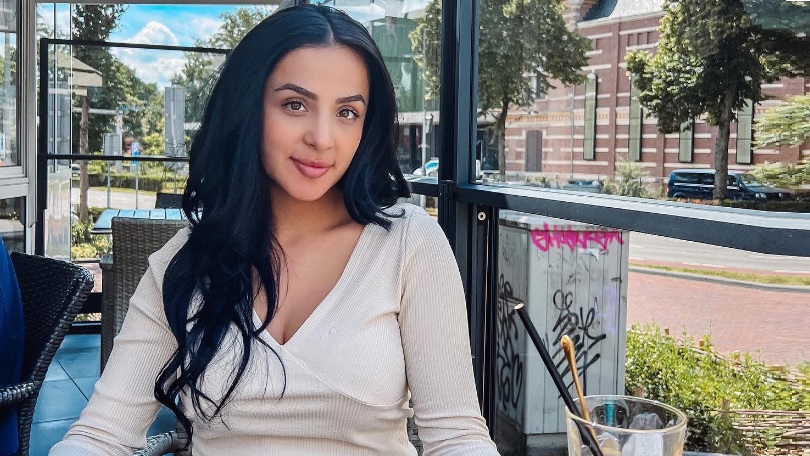 Zien! Temptation-Rodanya showt babybuik: “Heb zwanger zijn van tweeling onderschat”