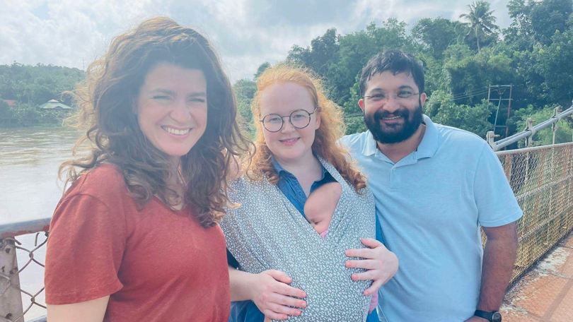 Sarah en Vibin Grenzeloos Verliefd Baby in het Buitenland India