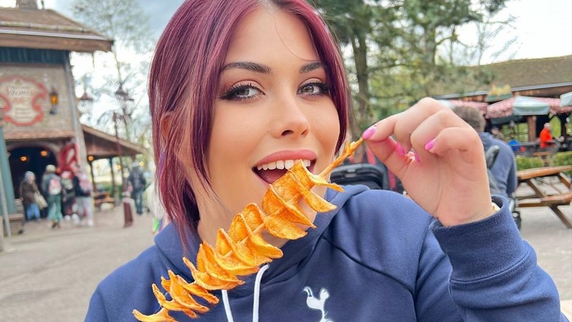 Zien! EOTB-Stevie heeft haar paarse kapsel ingeruild voor nieuwe haarkleur