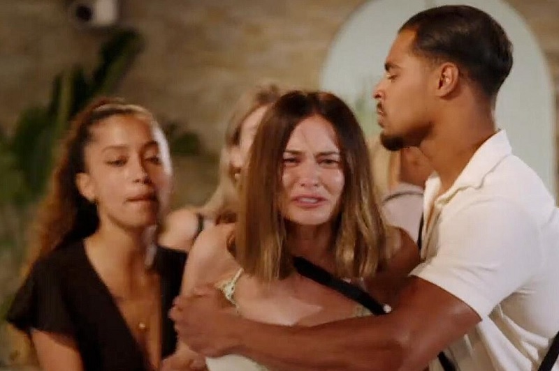 Megan (Ex on the Beach) onthult hoe haar belastingrel is afgelopen