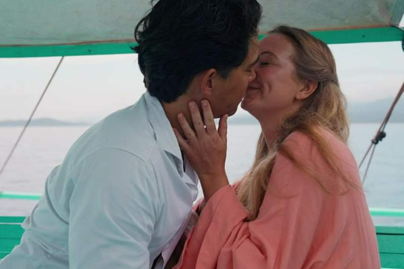 Toch een verrassend succesvol huwelijk in Gestrand Op Honeymoon Island Tom Laura Gestrand op Honeymoon Island