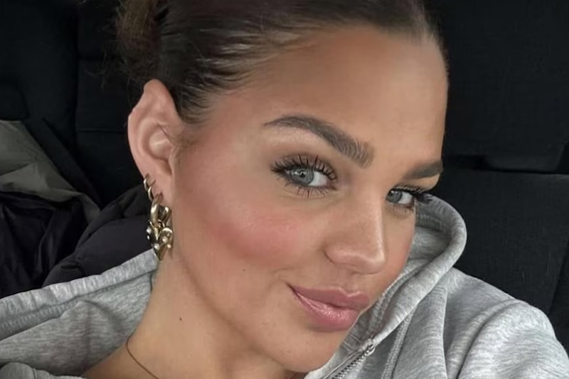 Emma flink in de maling genomen door oud-deelnemers De Bondgenoten Emma De Bondgenoten