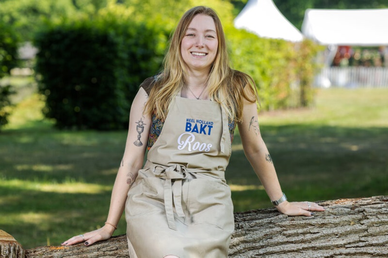 Roos in Heel Holland Bakt: is van de kristallen en tarotkaarten