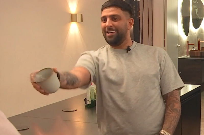 Solliciteert Fadi nu al naar een rode kaart in De Bondgenoten? Fadi De Bondgenoten