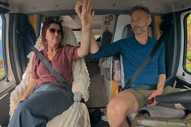 Veel vriendjes en weinig spanning in Onderweg naar Liefde Joris en Elisa Onderweg naar Liefde