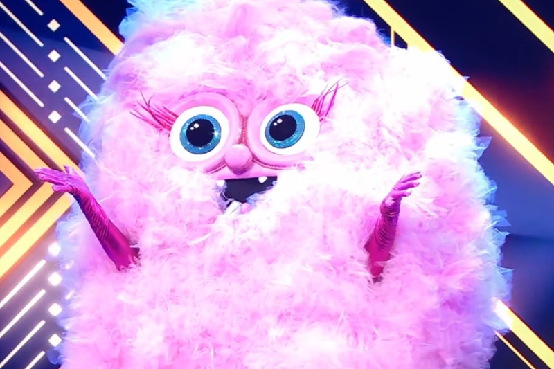 Eerste afvaller bekend: Deze BN’er is De Suikerspin in The Masked Singer Suikerspin The Masked Singer