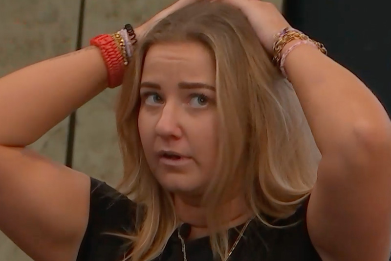 Kapitale fout zorgt voor snelste gele kaart ooit in De Bondgenoten Marlijn De Bondgenoten