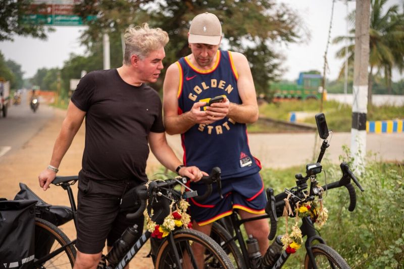 Urk!-Teun en Albert op de fiets naar India voor nieuw programma